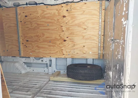 2018 Ford Transit-250 z USA, uszkodzony, nr VIN 1FTYR2CG8JKA03392